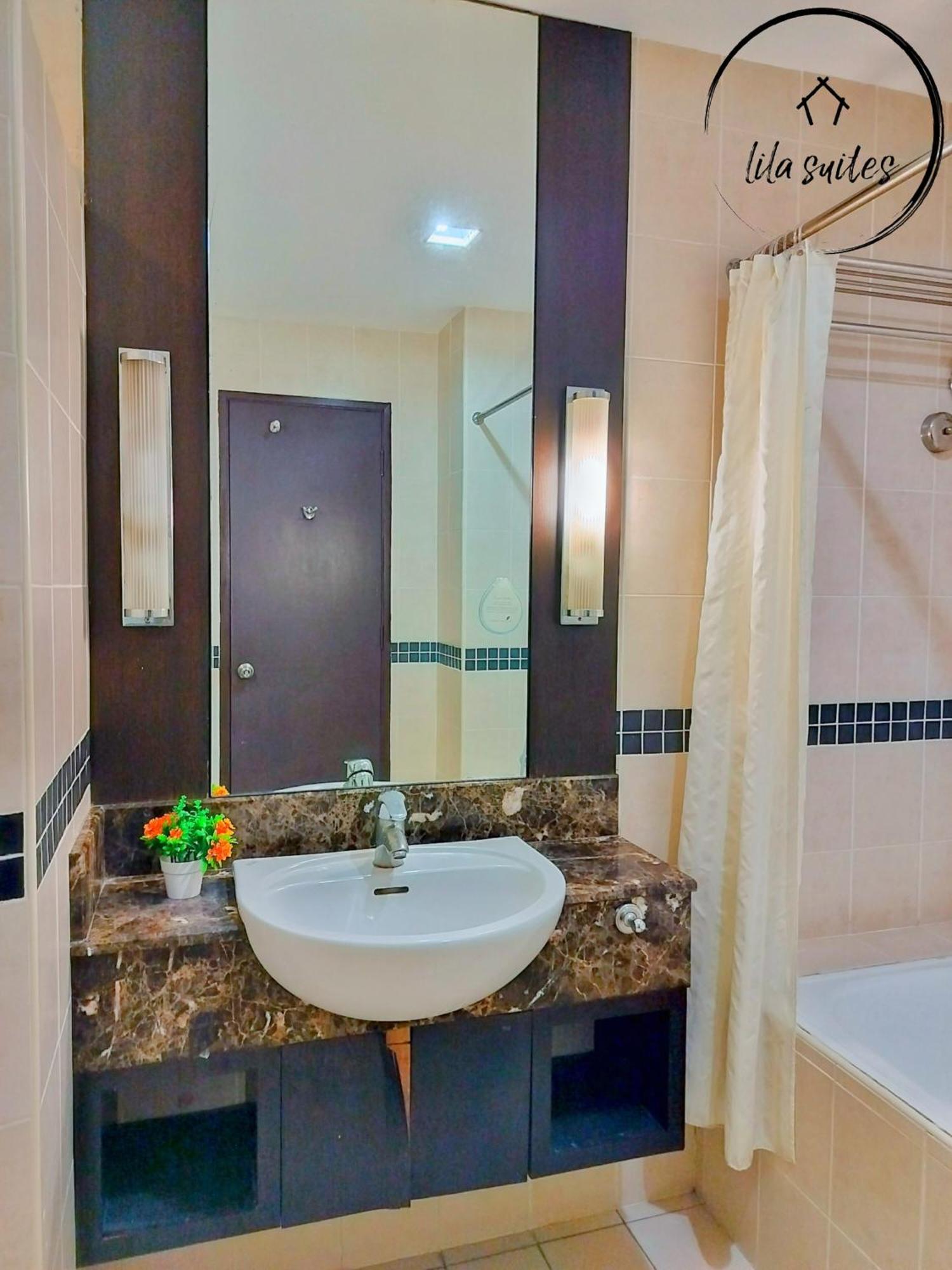 Lila Seri Bukit Ceylon Apartemen
